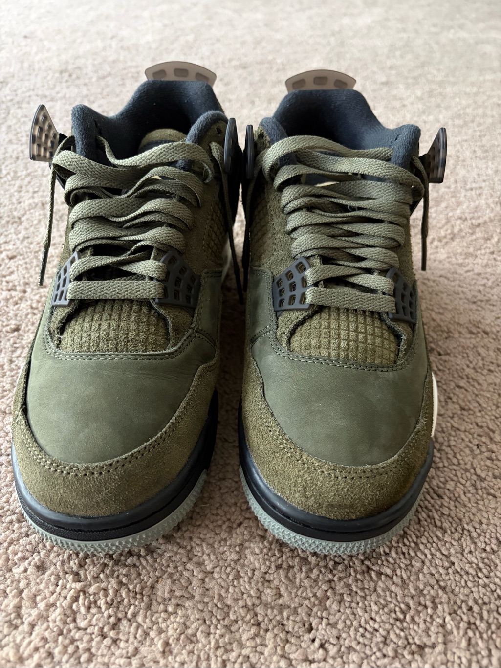 Air Jordan 4 Retro ‘Olive’